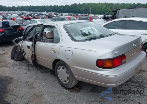 1995 Toyota Camry Dx из США, поврежденный, VIN 4T1SK11E1SU559521